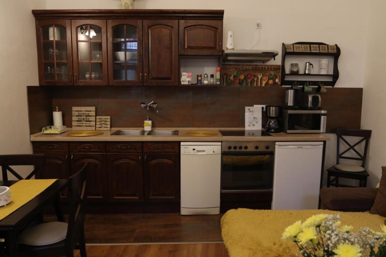 Hedi Apartman Miskolc Exterior photo